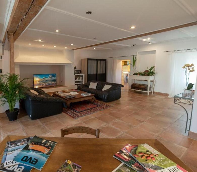 Apartamento Hibiscus House Carcasona Exterior foto